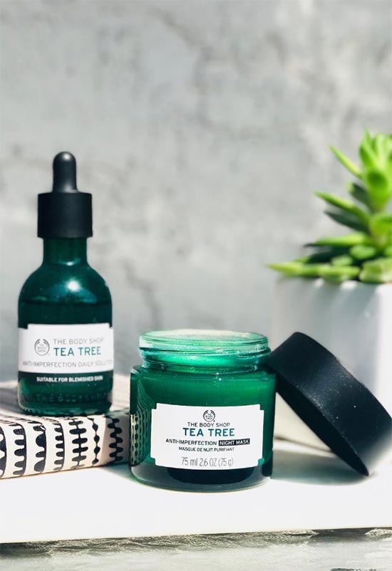 Tea Tree Oil for Acne: A Comprehensive Guide to Benefits, Risks & Effective Use
