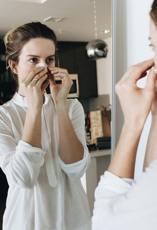 Pore Strips: Effectiveness, Benefits, and DIY Alternatives