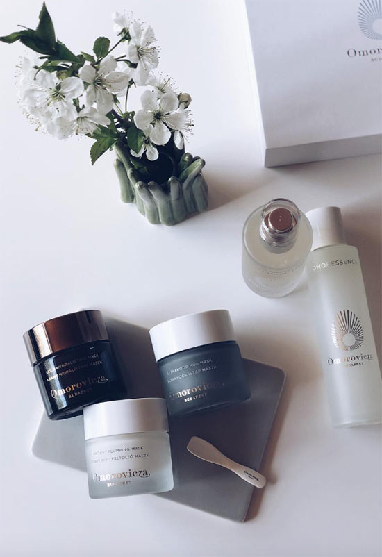 Mud Masks for Detoxifying Skin: Benefits, DIY Recipes & How-To