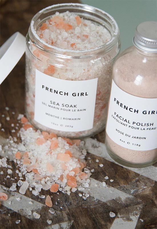 Powder Cleansers: Your Guide to Gentle & Convenient Exfoliation