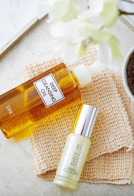 Oil Cleansing Method (OCM): Benefits, How-To & Skin Type Guide