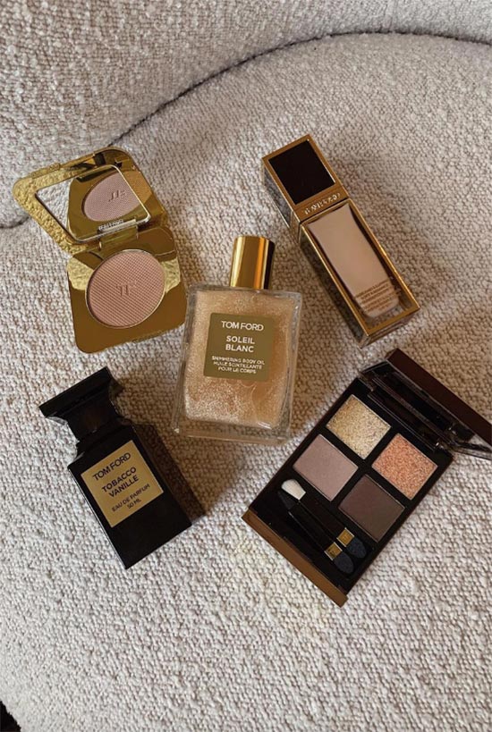 Top 21 Body Glitter & Shimmer Products for a Radiant Glow | [Year]