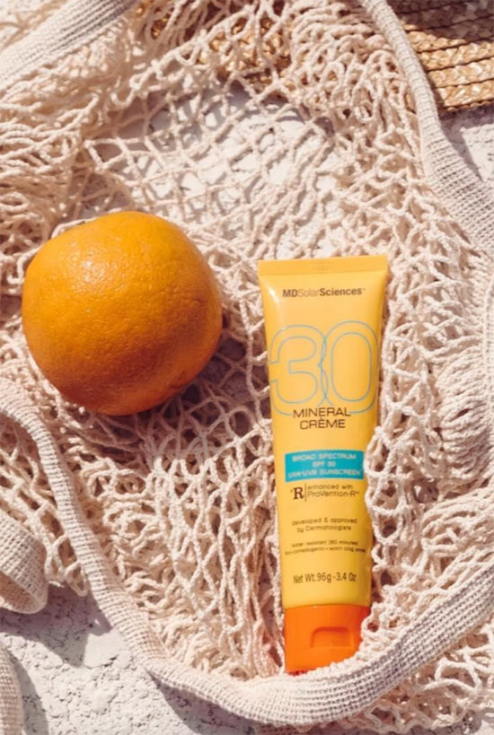 Top 23 Sunscreens for Oily Skin: Non-Greasy & Effective