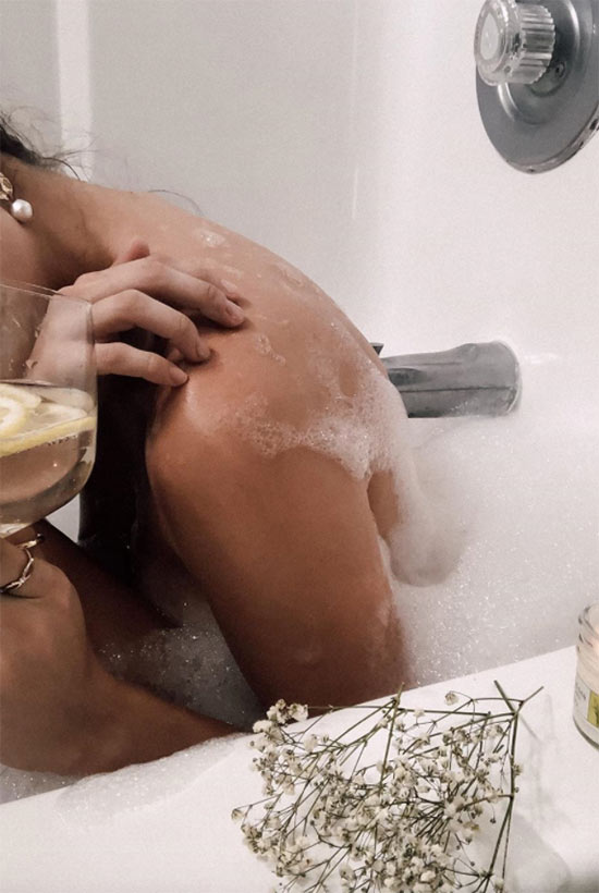Top 13 Acne Body Washes for Clearer Skin | Reviews & Recommendations