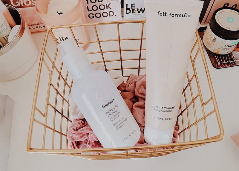The Ultimate Guide to Korean Double Cleansing: 17 Steps & Expert Tips