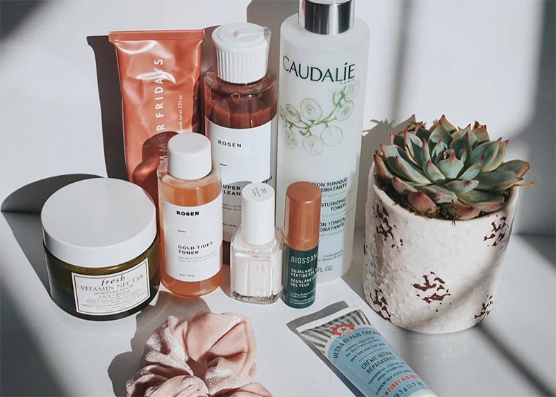 The Ultimate Guide to Combination Skin Care: Routine, Products & Tips
