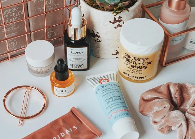 The Ultimate Guide to Combination Skin Care: Routine, Products & Tips