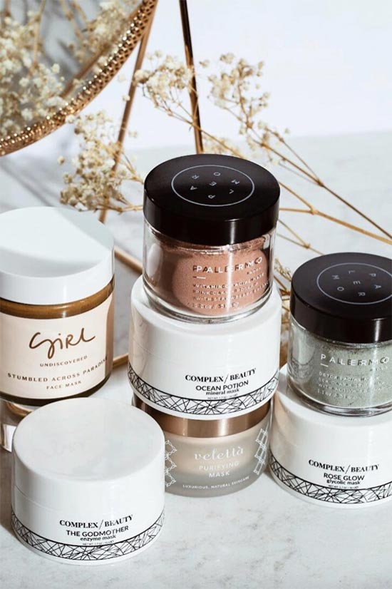The Ultimate Guide to Dry Skin Care: Routine, Remedies & Products