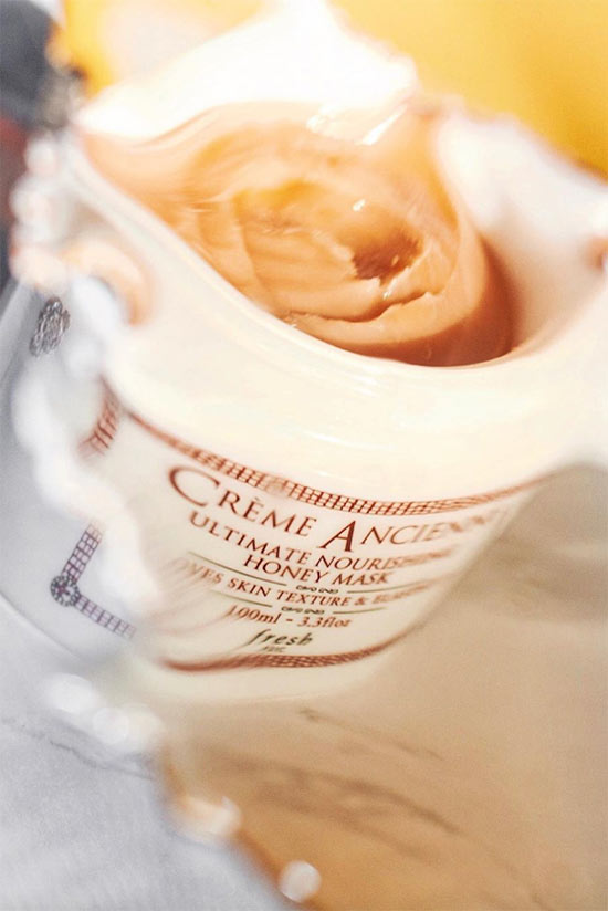 The Ultimate Guide to Dry Skin Care: Routine, Remedies & Products
