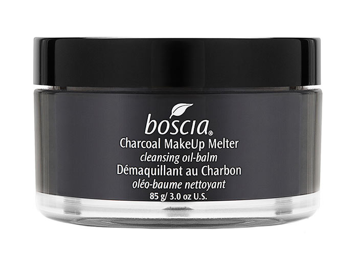 The Ultimate Guide to Oily Skin Care: Products, Routine & Tips