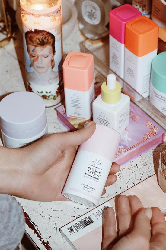 The Ultimate Guide to Oily Skin Care: Products, Routine & Tips