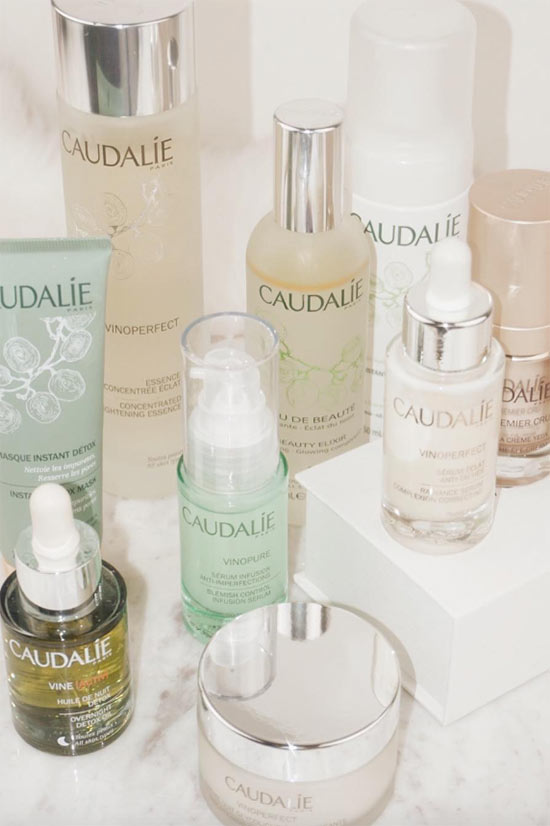 The Ultimate Guide to Oily Skin Care: Products, Routine & Tips