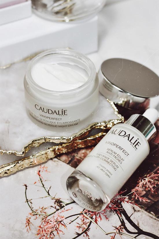 The Ultimate Guide to Oily Skin Care: Products, Routine & Tips