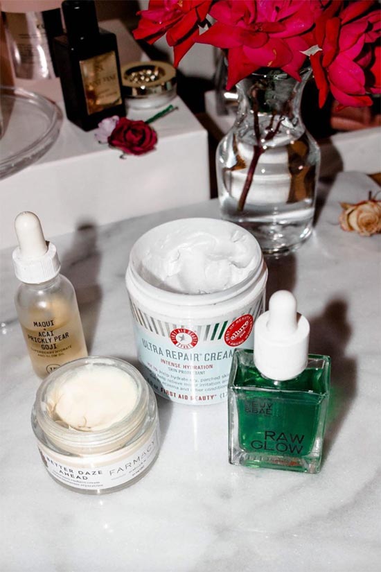 The Ultimate Guide to Oily Skin Care: Products, Routine & Tips