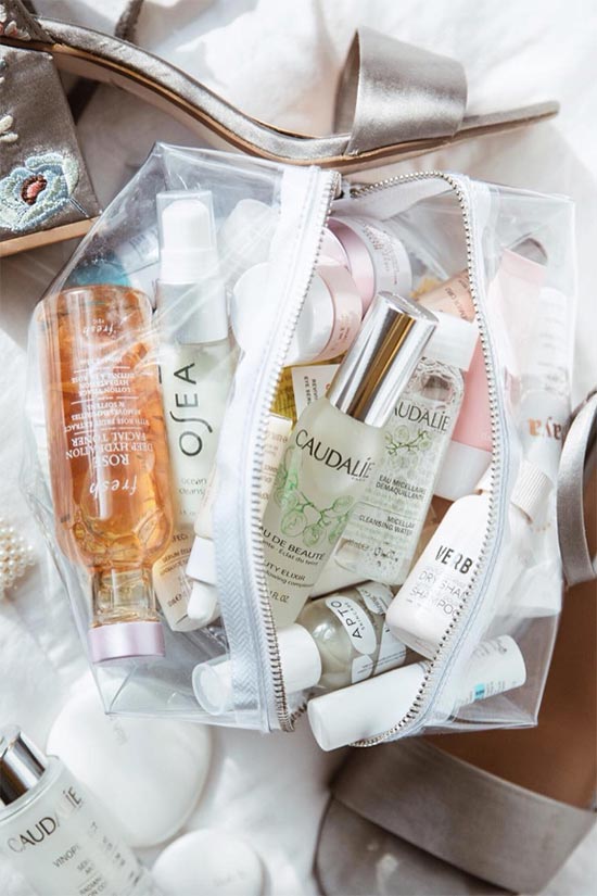The Ultimate Guide to Oily Skin Care: Products, Routine & Tips