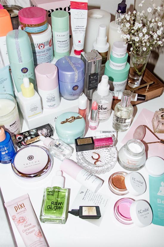 Summer Skincare: A Guide to Lightweight Routines & Sun Protection