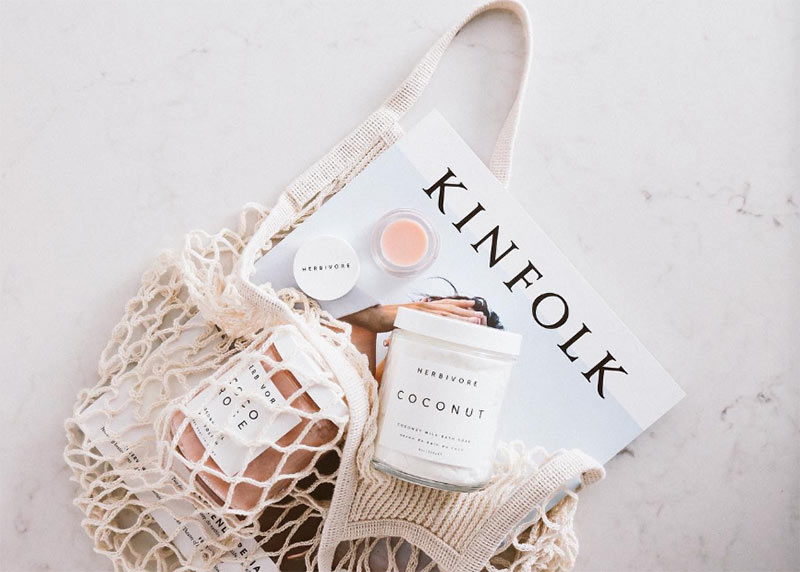 Milk Bath Benefits & DIY Recipes: Achieve Radiant Skin