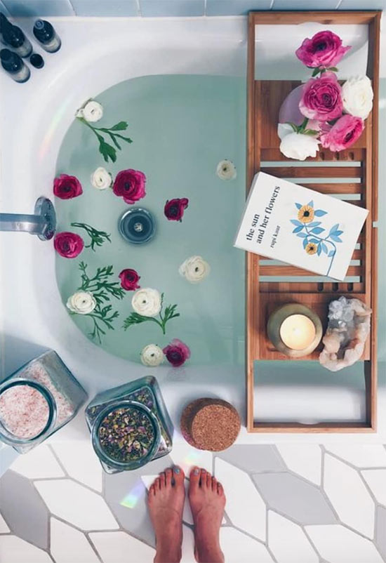 Best Bath Salts & Soaks for Stress Relief & Skin Health | Expert Guide