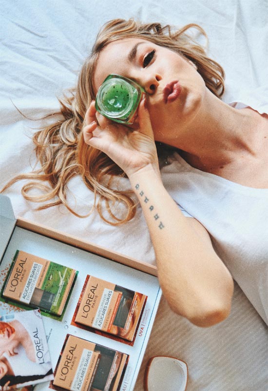 Best Face Scrubs & Exfoliators: Achieve Glowing Skin - [Year]