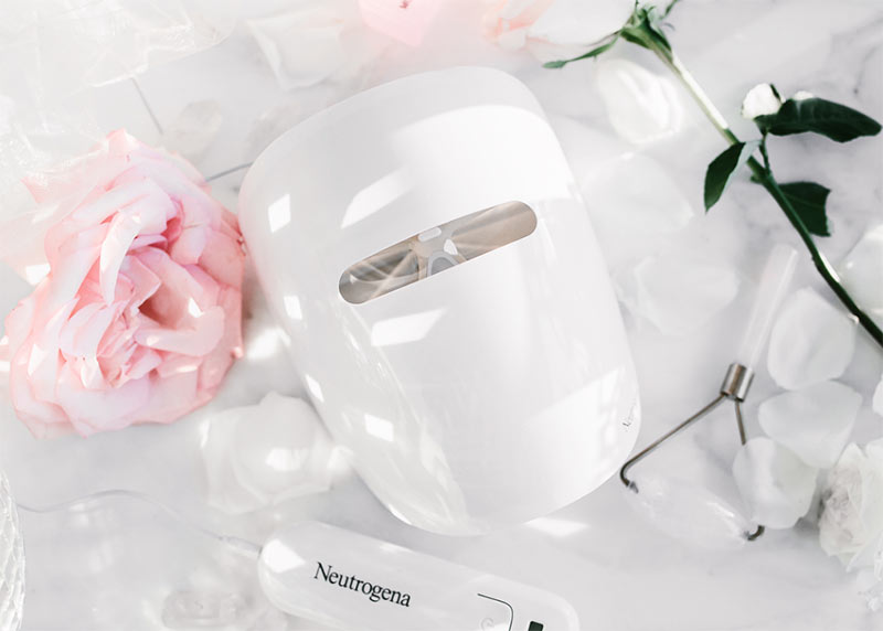 LED Light Therapy: Benefits, Science & At-Home Use