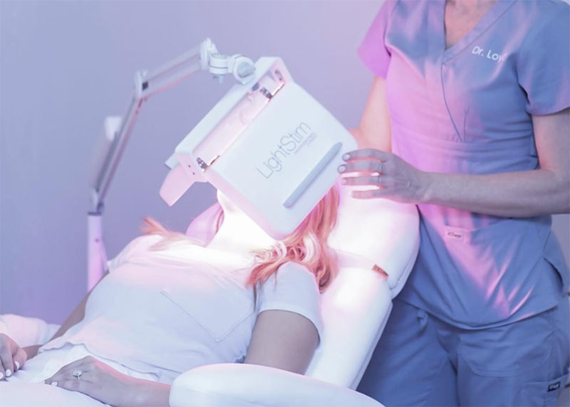 LED Light Therapy: Benefits, Science & At-Home Use