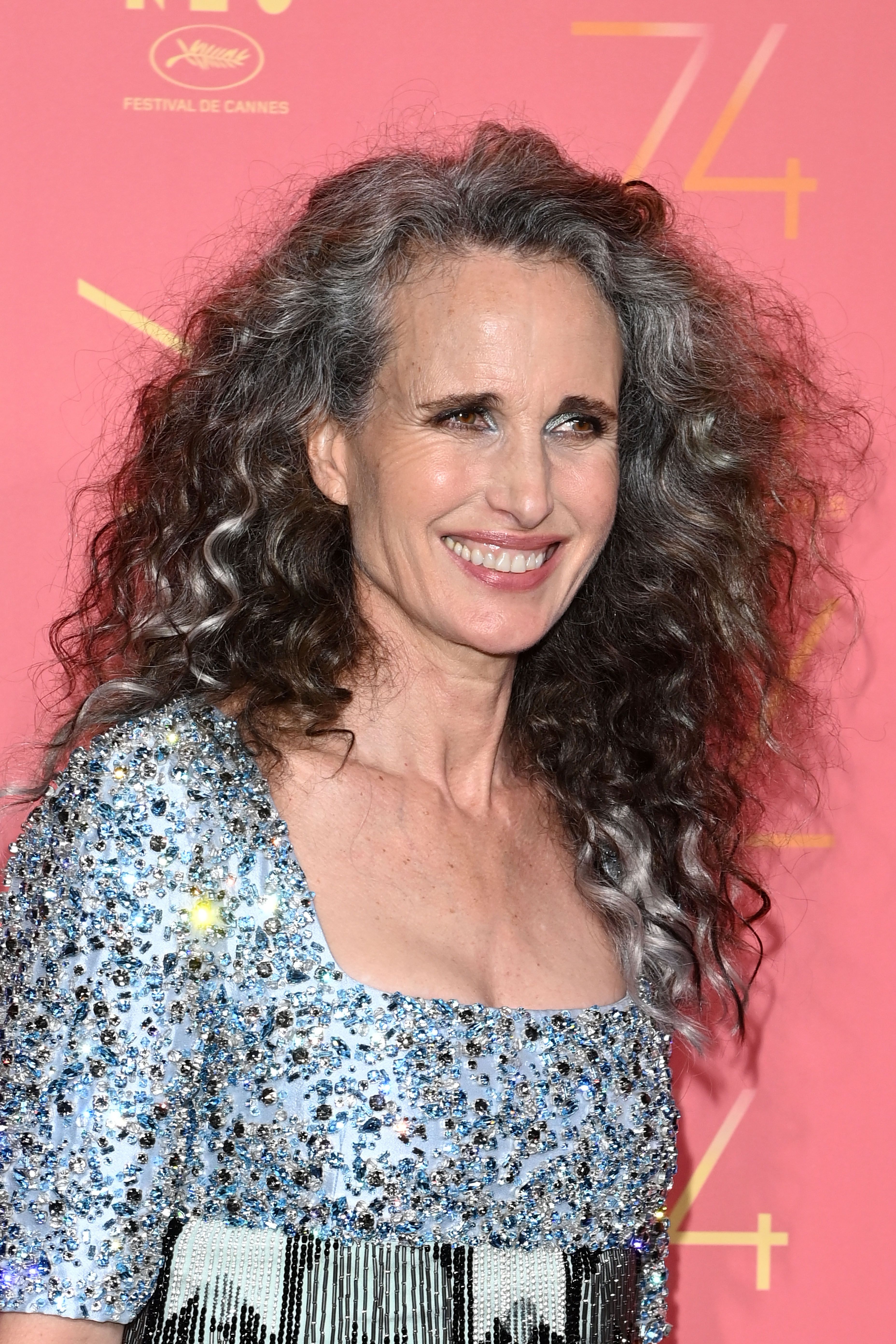 Curly Hairstyles: 75+ Stunning Styles to Embrace Your Texture