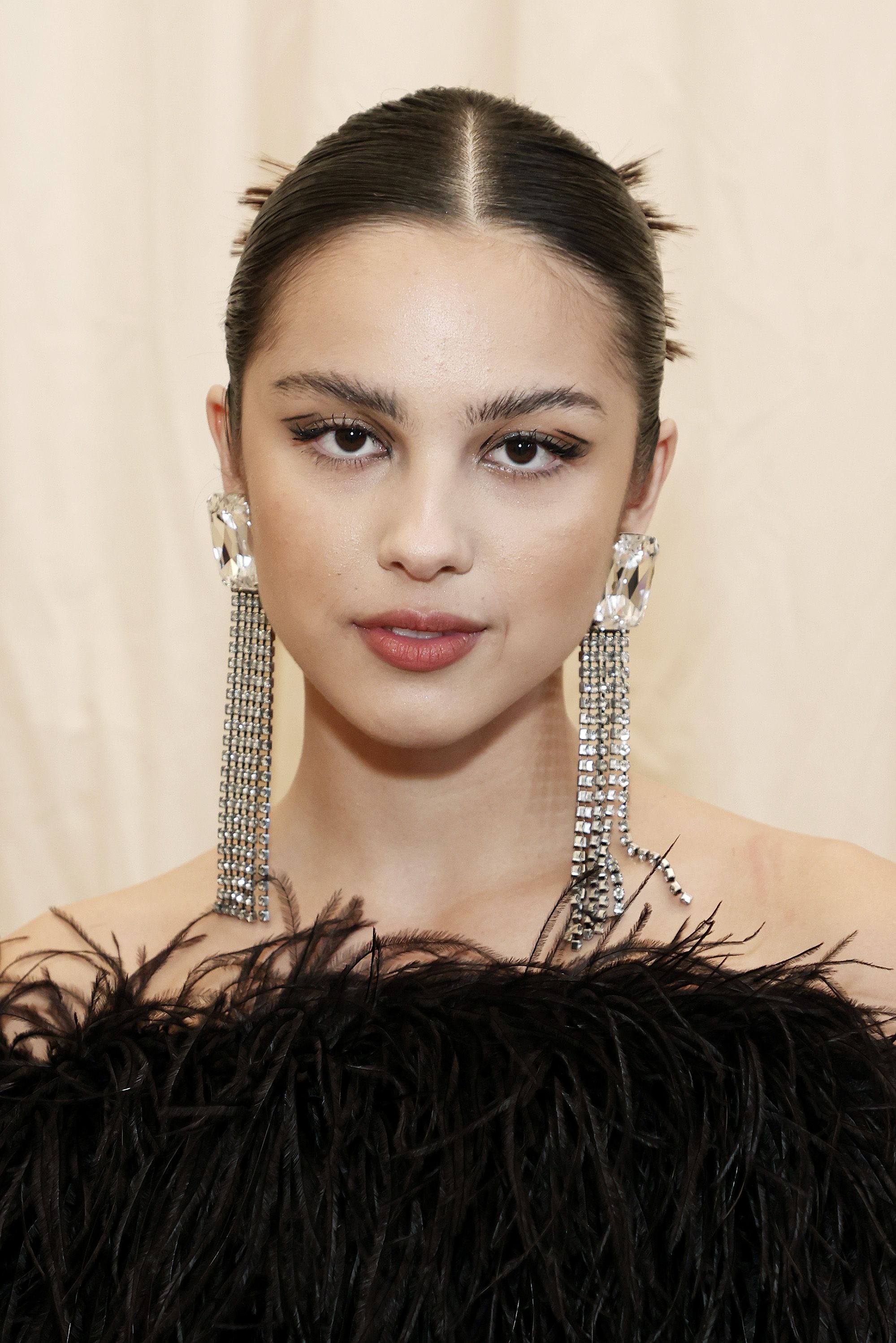 Middle Part Hairstyles: Trending Styles & How-To | [Your Brand]