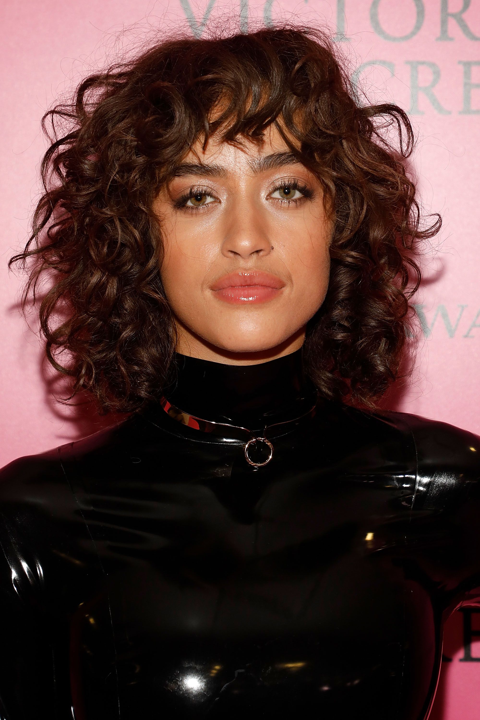 Layered Haircuts & Hairstyles: Find the Perfect Style for Your Face