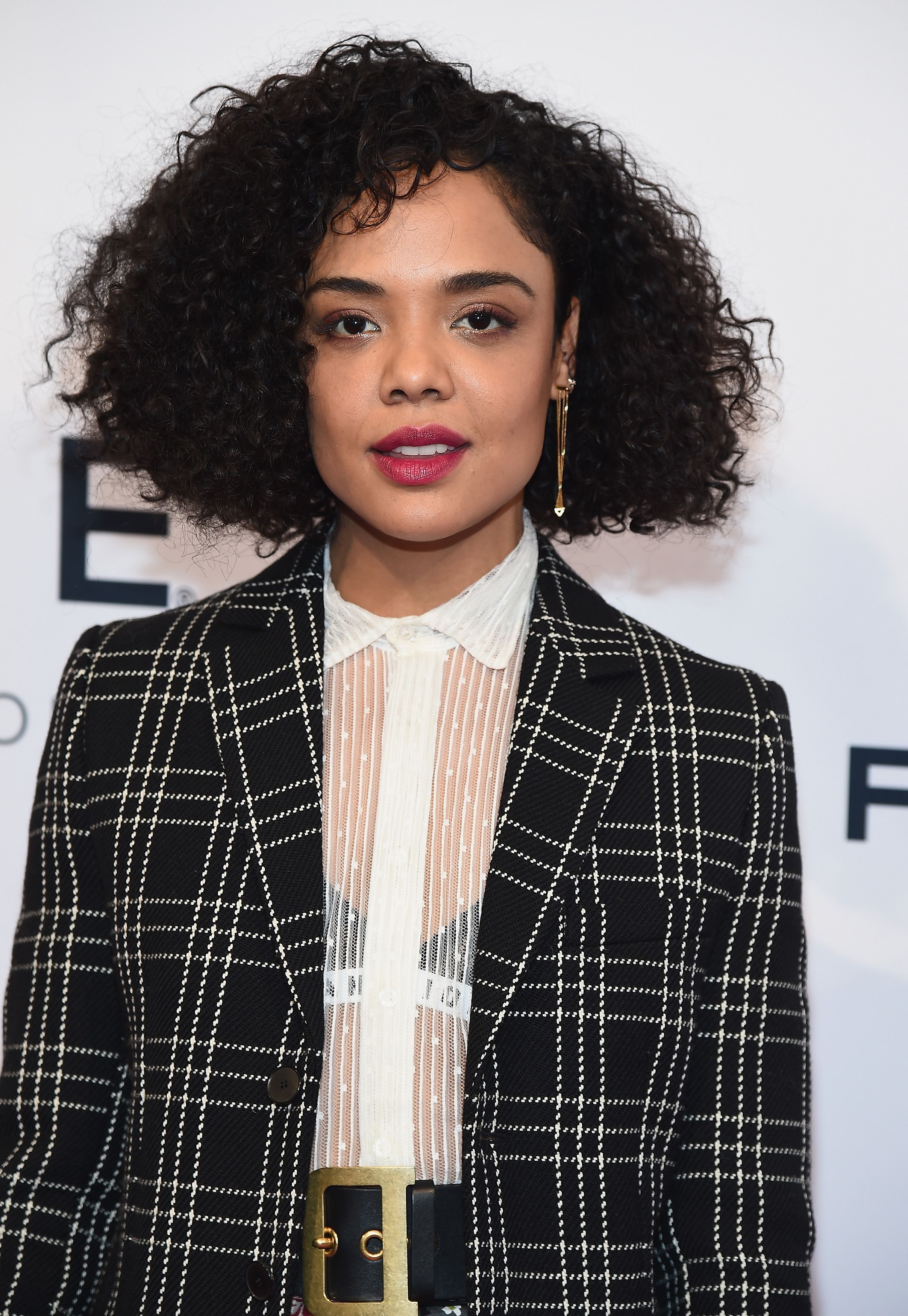 Layered Haircuts & Hairstyles: Find the Perfect Style for Your Face