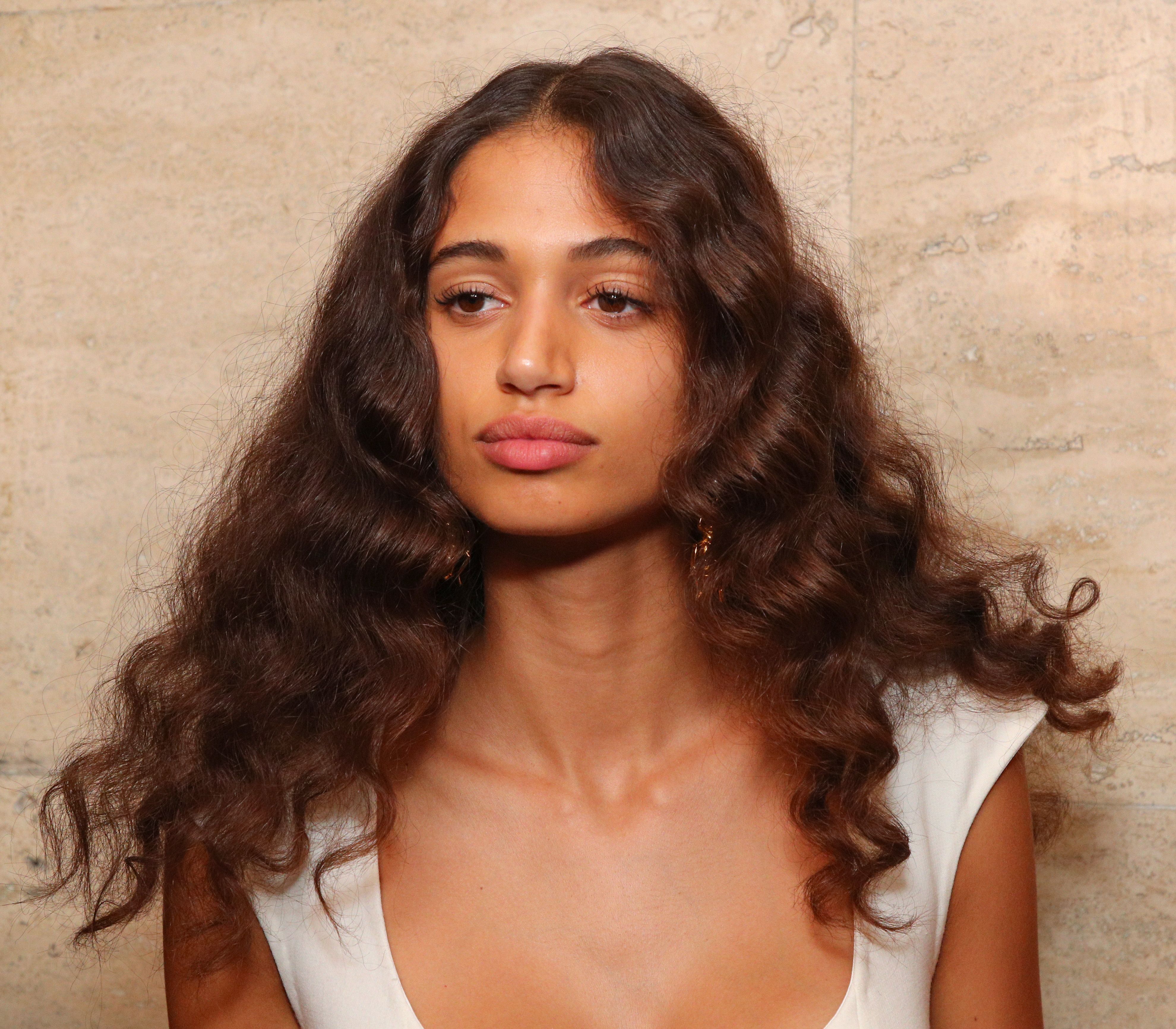 Best Blue Shampoos to Keep Brown Hair Vibrant | 2024 Guide