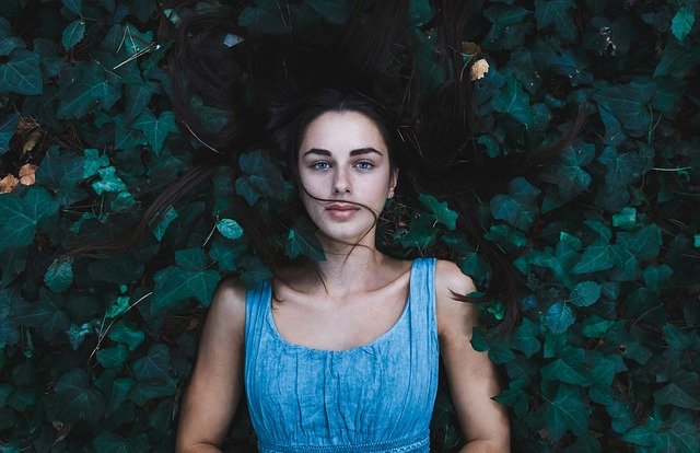 Natural Makeup: Simple Tips for a Radiant, Flawless Look