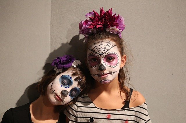 Halloween Makeup: Expert Tips & Tricks for a Stunning Look