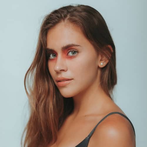 Natural & Anti-Aging Makeup: Find the Right Products for Your Skin