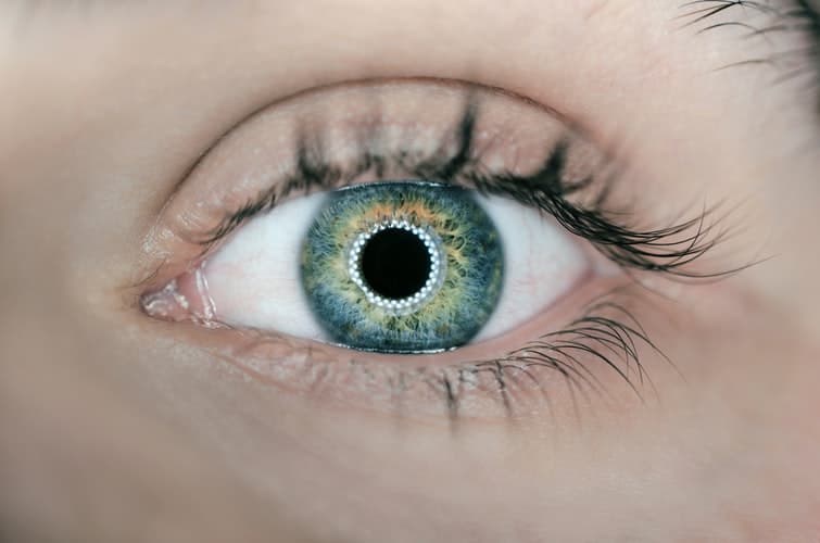 Eyelash Extensions: Enhance Your Eyes & Natural Beauty
