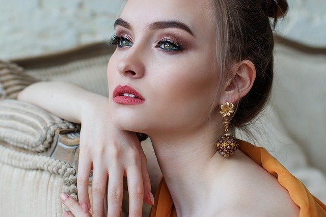 Mastering Eye Makeup: Essential Tips for a Flawless Look