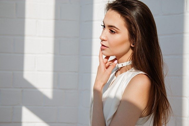 Permanent Makeup for Stretch Marks: A Non-Surgical Solution