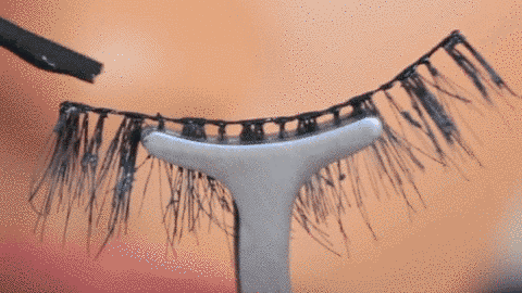 Mastering False Lashes: A Step-by-Step Guide for Beginners