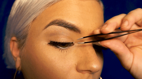 Mastering False Lashes: A Step-by-Step Guide for Beginners