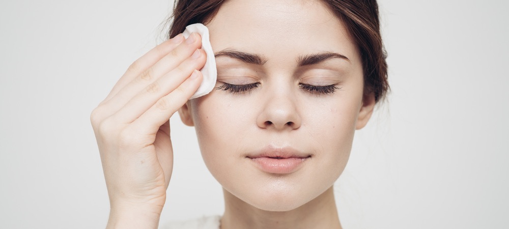Glitter Eyeliner: Stunning Looks, Expert Tips & Tutorials