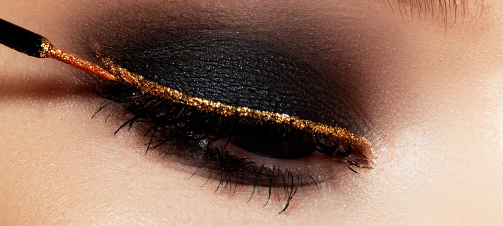 Glitter Eyeliner: Stunning Looks, Expert Tips & Tutorials
