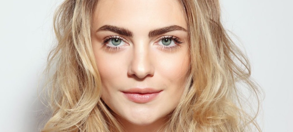 Microblading: A Comprehensive Guide to Enhancing Your Eyebrows