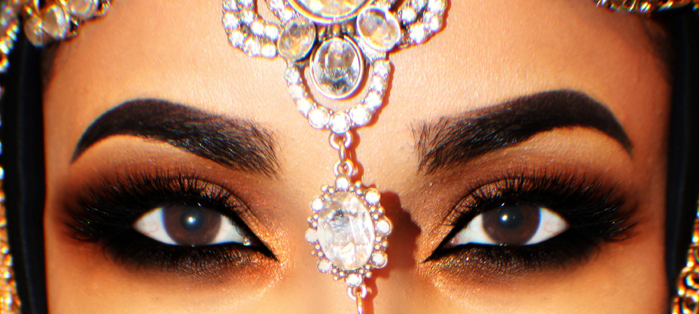 Dramatic Eye Makeup Looks: Glamorous & Easy Tutorials