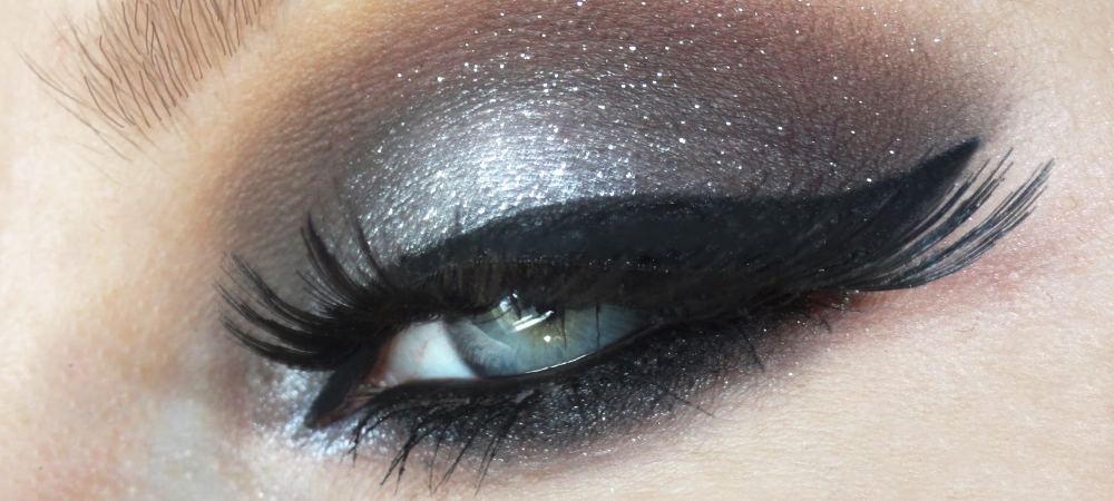 Dramatic Eye Makeup Looks: Glamorous & Easy Tutorials