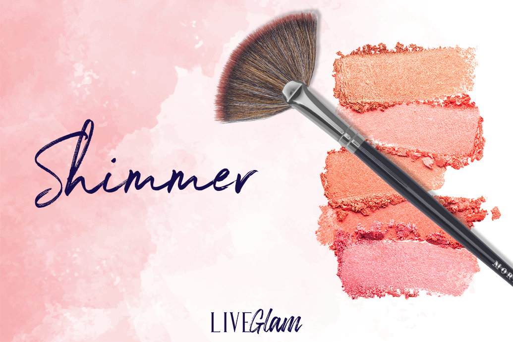 Fan Brush Uses: 4 Creative Ways to Enhance Your Makeup