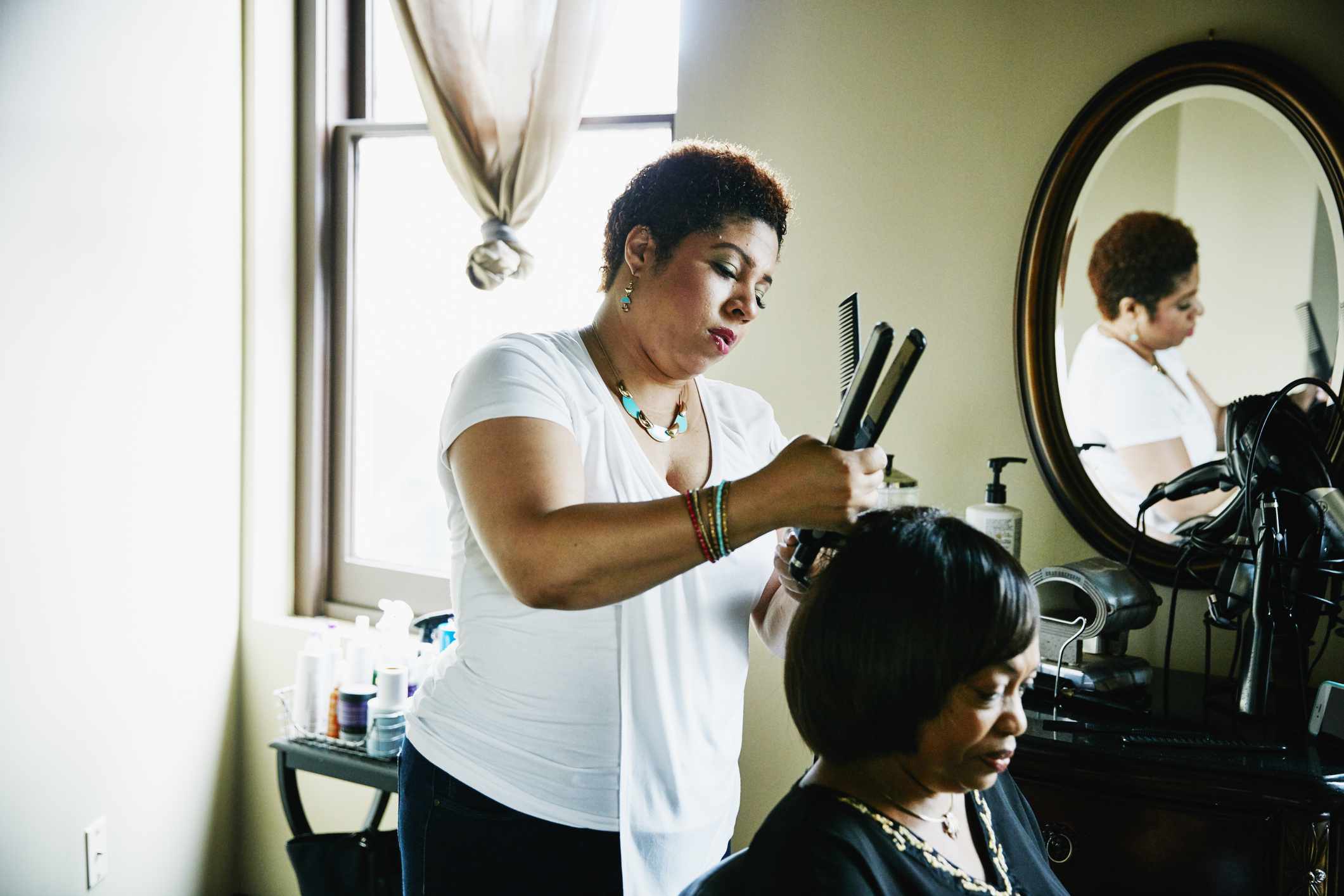 Hair Dye and Breast Cancer Risk: What the Research Shows