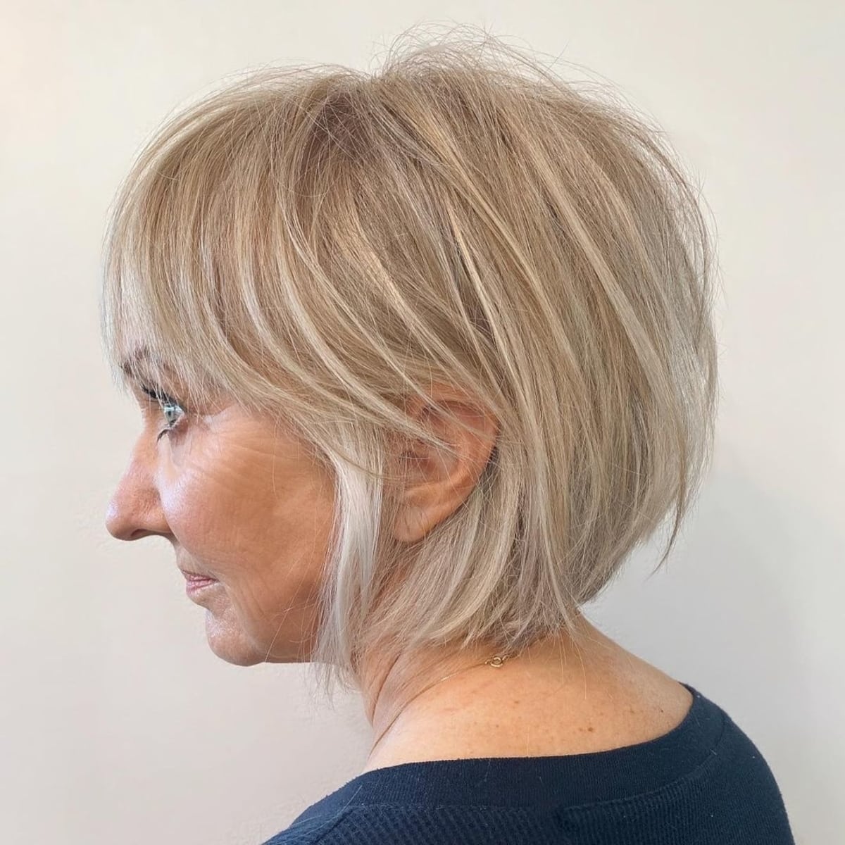 Chin-Length Haircuts & Styles: 34 Trending Ideas for 2024