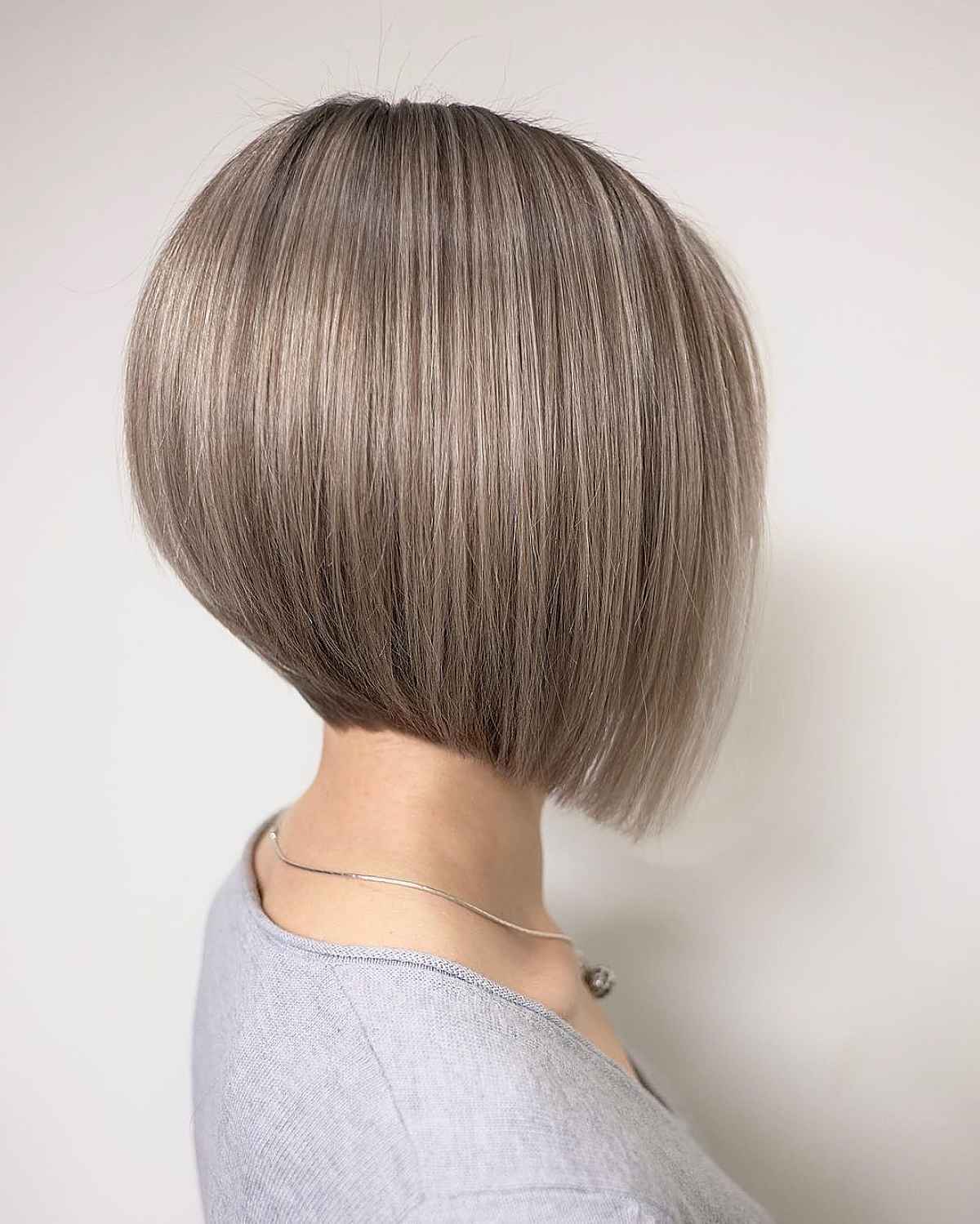 Sleek & Stylish: 15 Best Short Straight Bob Haircuts for 2024