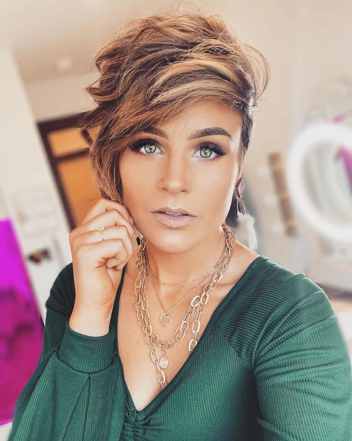 Best Pixie Cuts for Wavy Hair: 26 Trending Styles & Styling Tips