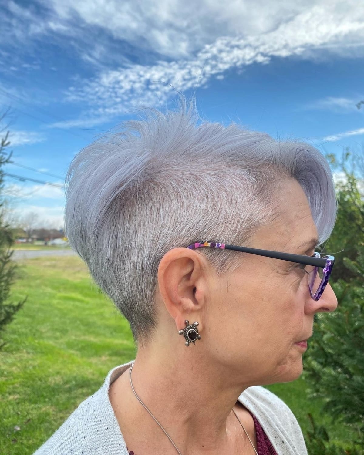 Best Pixie Cuts for Women with Glasses: Age-Defying Styles