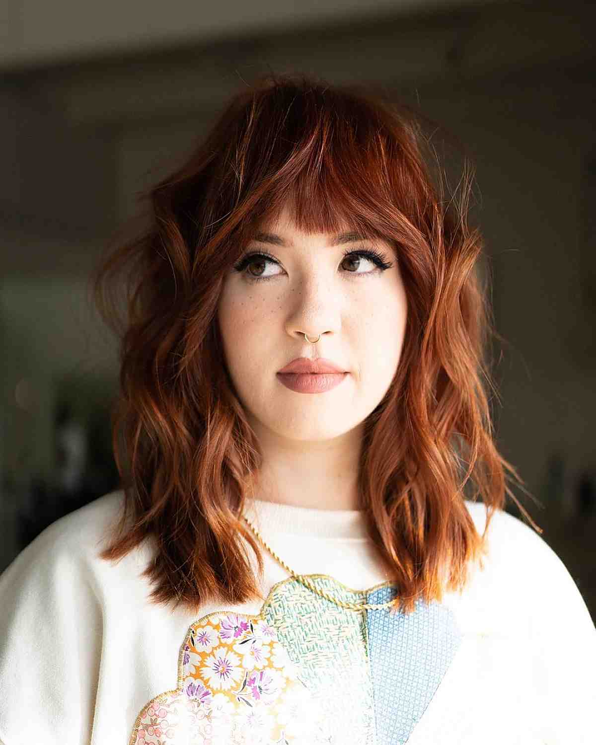 24 Stunning Medium Hairstyles for Oval Faces in 2024